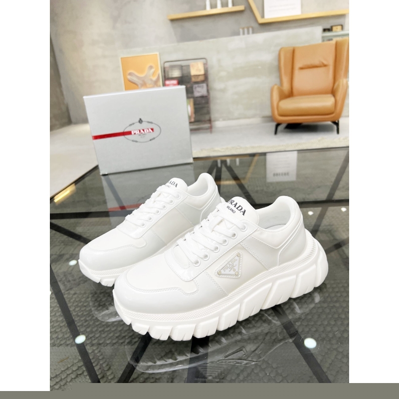 Pra*a casual shoes